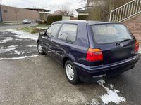 Gebraucht VW Golf 60 PS (44 kW) 1997 Blau Coupé