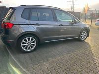Gebraucht VW Golf Sportsvan Sound 116 PS (85 kW) 2017 Grau Van / Kleinbus