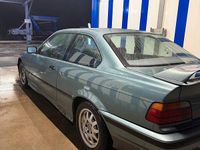 Gebraucht BMW 316 Basis 102 PS (75 kW) 1998 Blau Coupé