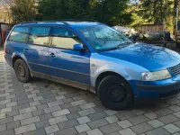 Gebraucht VW Passat 125 PS (91 kW) 1998 Blau Kombi