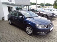 Gebraucht VW Passat 140 PS (102 kW) 2014 Blau metallic Kombi