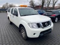 Gebraucht Nissan Navara XE 190 PS (139 kW) 2011 Weiß Pickup