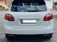 Second-hand Porsche Cayenne 265 CP (194 kW) 2013 Alb SUV