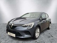 Używany Renault Clio V SE 67 KM (49 kW) 2022 Szary Sedan/Limuzyna