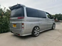 Gebraucht Nissan Elgrand 240 PS (176 kW) 2005 Silber Van / Kleinbus