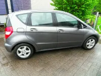 Gebraucht Mercedes A160 95 PS (69 kW) 2009 Mountaingrau  met. Kleinwagen