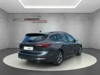 Gebraucht Ford Focus 116 PS (85 kW) 2024 Magneticgrau (metallic) Kombi