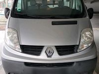 Gebraucht Renault Trafic 146 PS (107 kW) 2009 Silber Van / Kleinbus