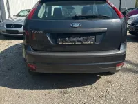 Gebraucht Ford Focus 100 PS (73 kW) 2006 Grau Kleinwagen