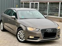 Gebraucht Audi A3 Attraction 184 PS (135 kW) 2014 Braun Limousine