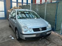Gebraucht VW Polo 63 PS (46 kW) 2004 Silber Kleinwagen