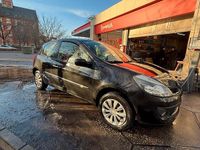 Second-hand Renault Clio III 75 CP (55 kW) 2007 Negru Hatchback