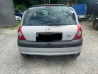 Gebraucht Renault Clio II 75 PS (55 kW) 2005 Silber Limousine