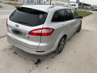 Gebraucht Ford Mondeo 140 PS (102 kW) 2010 Silber Kombi