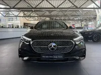 Gebraucht Mercedes E220 Premium 197 PS (144 kW) 2023 Graphitgrau metallic Limousine