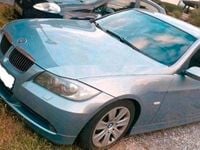 Second-hand BMW 325 Performance 218 CP (160 kW) 2005 Albastru Berlinǎ