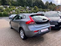 gebraucht Volvo V40 Kinetic *AUTOMATIK*TEMP*PDC *LMF*MFL*KLIMA