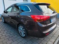 Gebraucht Kia Ceed Platinum 135 PS (99 kW) 2013 Braun Kleinwagen