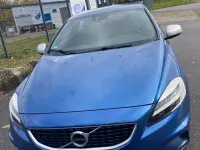 Gebraucht Volvo V40 R-Design 122 PS (89 kW) 2019 Blau Limousine
