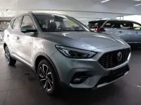 Gebraucht MG ZS Luxury 106 PS (77 kW) 2024 Cosmic silver Limousine
