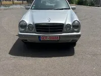 Gebraucht Mercedes E240 Elegance 170 PS (125 kW) 1998 Silber Limousine