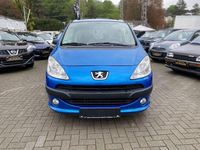 Gebraucht Peugeot 1007 Tendance 109 PS (80 kW) 2007 Blau Van / Kleinbus