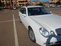 Gebraucht Mercedes E220 Classic 150 PS (110 kW) 2003 Weiß Kombi