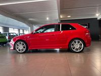 Gebraucht Audi S3 Ambiente 265 PS (194 kW) 2007 Rot Kleinwagen