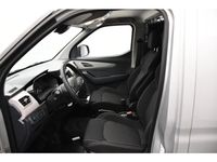 Occasion Maxus eDeliver 3 117 kW (160 ch) 2024 Blanc Van