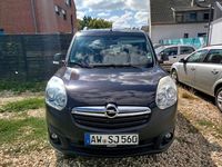 Gebraucht Opel Combo Selection 95 PS (69 kW) 2018 Schwarz Van / Kleinbus