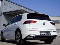 Gebraucht VW Golf VIII Move 110 PS (80 kW) 2023 Pure white Limousine