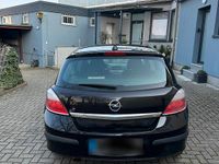 Gebraucht Opel Astra 125 PS (91 kW) 2004 Schwarz Limousine