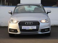 Gebraucht Audi A1 Ambiente 125 PS (91 kW) 2015 Silber Kleinwagen
