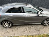 Gebraucht Mercedes A200 136 PS (100 kW) 2016 Schwarz Limousine