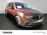 Gebraucht VW Tiguan Life 150 PS (110 kW) 2022 Braun SUV