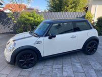 Gebraucht Mini Cooper 122 PS (89 kW) 2011 Weiß Kleinwagen