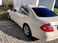 Gebraucht Mercedes E200 136 PS (100 kW) 2006 Gelb Limousine