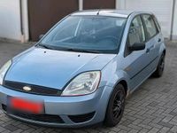 Gebraucht Ford Fiesta 80 PS (58 kW) 2005 Blau Kleinwagen