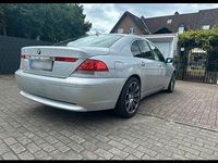 Gebraucht BMW 735 272 PS (200 kW) 2002 Silber Limousine