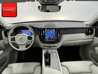 Gebraucht Volvo XC60 Plus 197 PS (144 kW) 2023 Fusion red (metallic) SUV