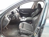 Gebraucht BMW 330 Advantage 184 PS (135 kW) 2021 Blue ridge mountain metallic Kombi