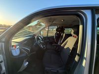 Gebraucht Ford Tourneo 125 PS (91 kW) 2014 Silber Van / Kleinbus