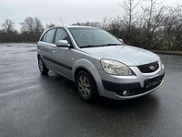 Gebraucht Kia Rio EX 97 PS (71 kW) 2006 Diamantsilber Limousine