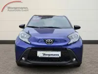 Neu Toyota Aygo X 72 PS (52 kW) 2025 8y8)/ black mica (209) (blau SUV