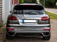 Gebraucht Porsche Cayenne 262 PS (192 kW) 2015 Grau SUV