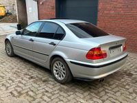 Gebraucht BMW 318 143 PS (105 kW) 2004 Silber Limousine