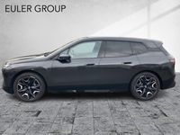 gebraucht BMW iX xDrive40 Sportpaket 22'' H/K Laser PanoSky AHK Wärmekomfort DAProf ParkAss+