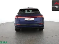 Gebraucht Audi e-tron S-Line 300 kW (408 PS) 2023 Blau SUV