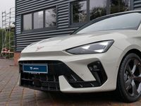 Neu Cupra Leon 204 PS (150 kW) 2025 Grau Limousine