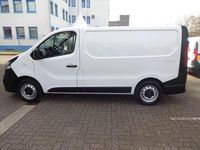 Gebraucht Opel Vivaro 120 PS (88 kW) 2018 Weiß Van / Kleinbus